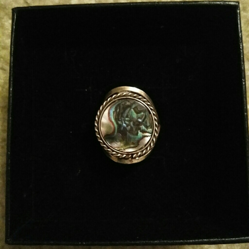 Sea shell ring